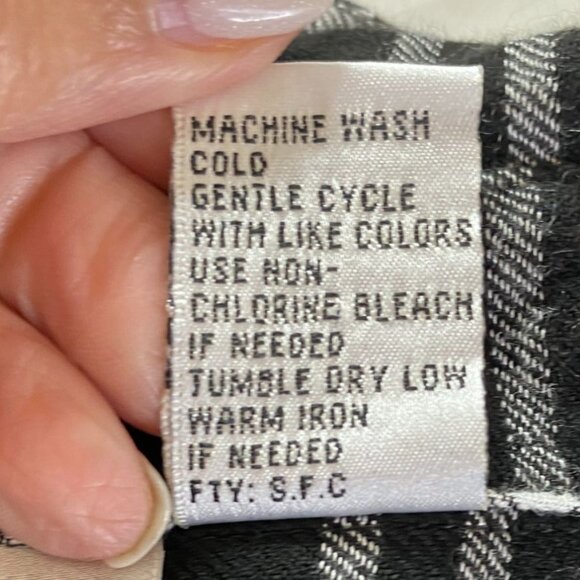 New Direction Black and White Plaid Button-Down Shirt Size L Grunge Western - Picture 4 of 11